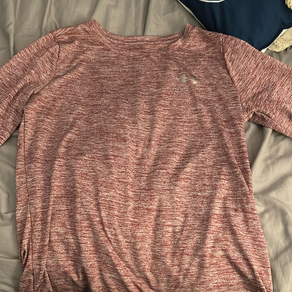 Long sleeve under Armour top